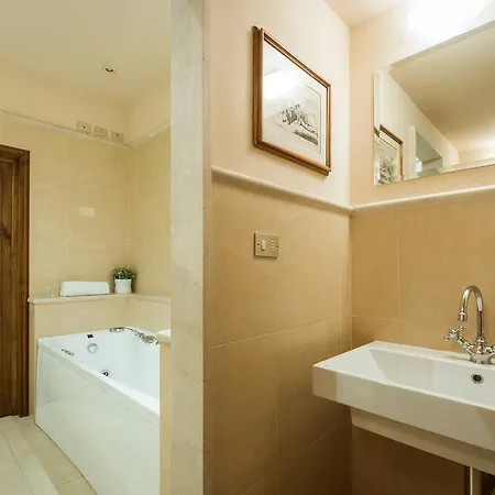 Apartment Bardi Palace