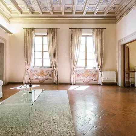 Bardi Palace Apartment *