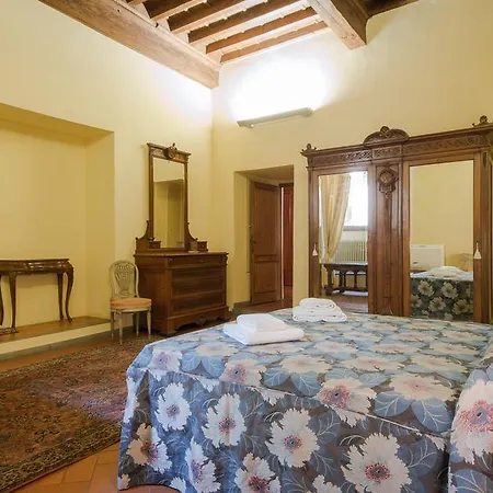 Bardi Palace Apartment *